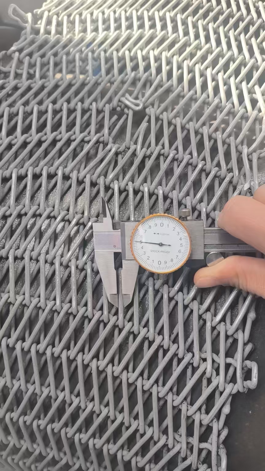 不銹鋼網帶常見問題：選型/使用/維護